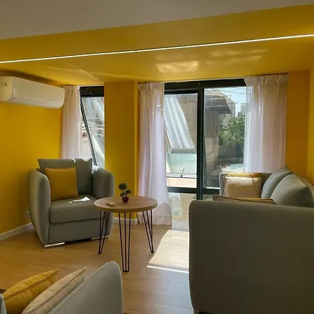 Tesa Studio Apartment Tirana